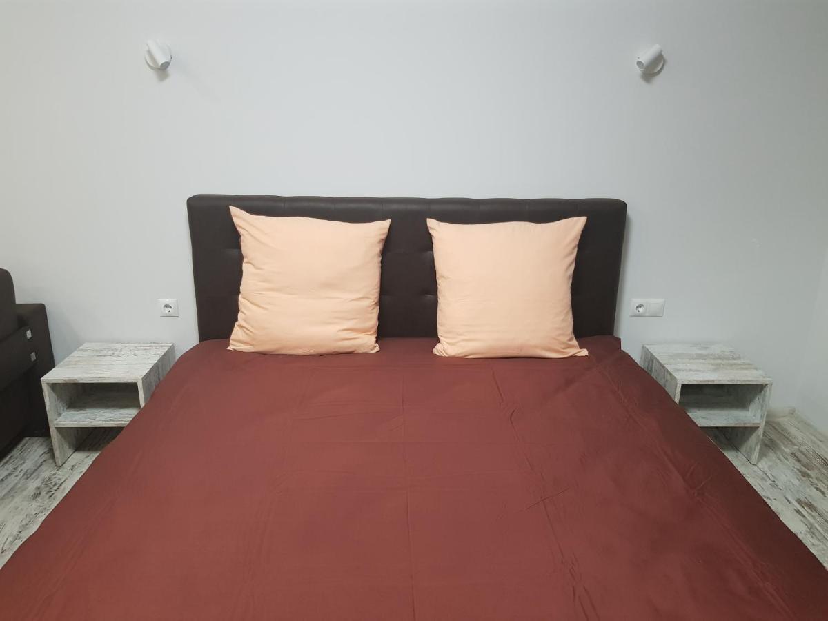 Silver Star Apartment 40M Ужгород Екстериор снимка