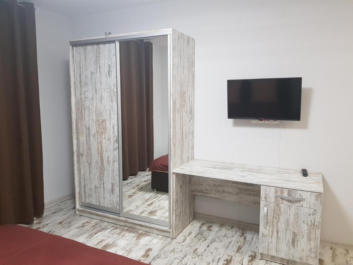 Silver Star Apartment 40M Ужгород Екстериор снимка